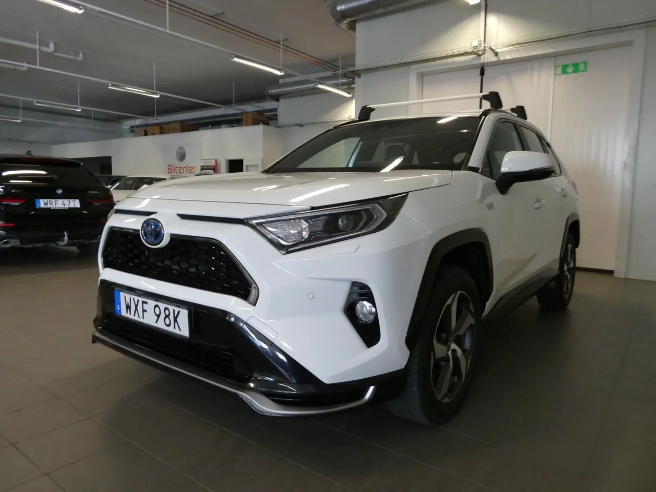 Vehicle image 9