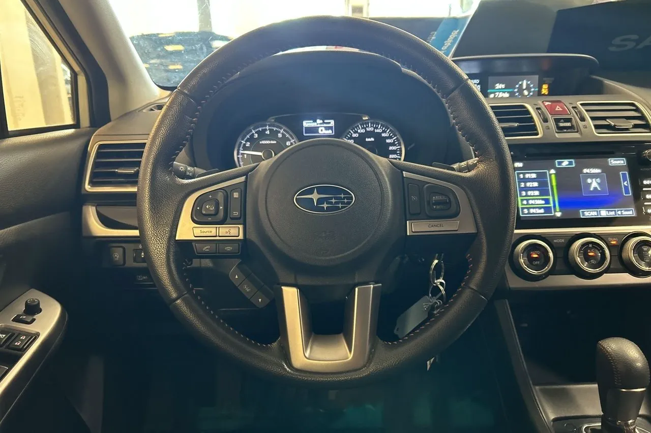 Vehicle image 14