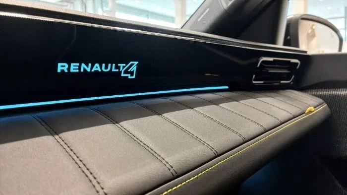 Vehicle image 20