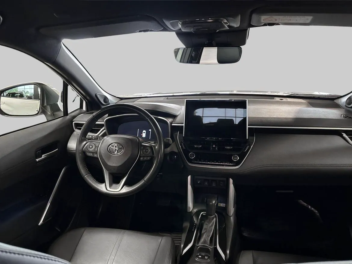 Vehicle image 11