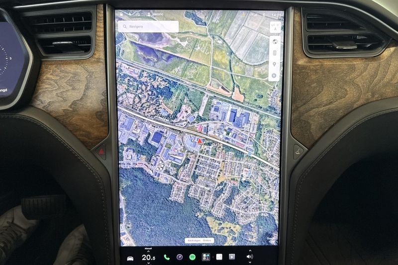 Tesla Model S bild 10