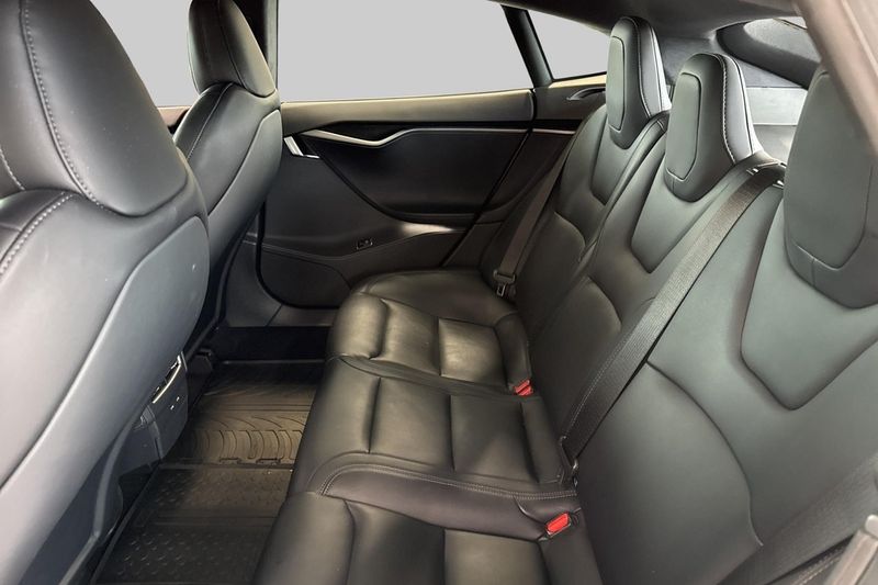 Tesla Model S bild 9