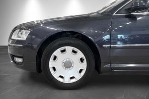Audi A8 bild 2