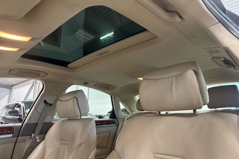 Audi A8 bild 18
