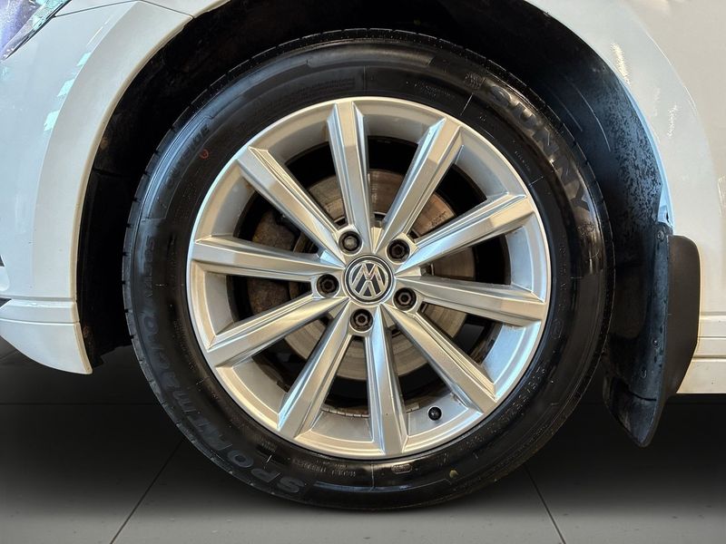 Volkswagen Passat bild 14