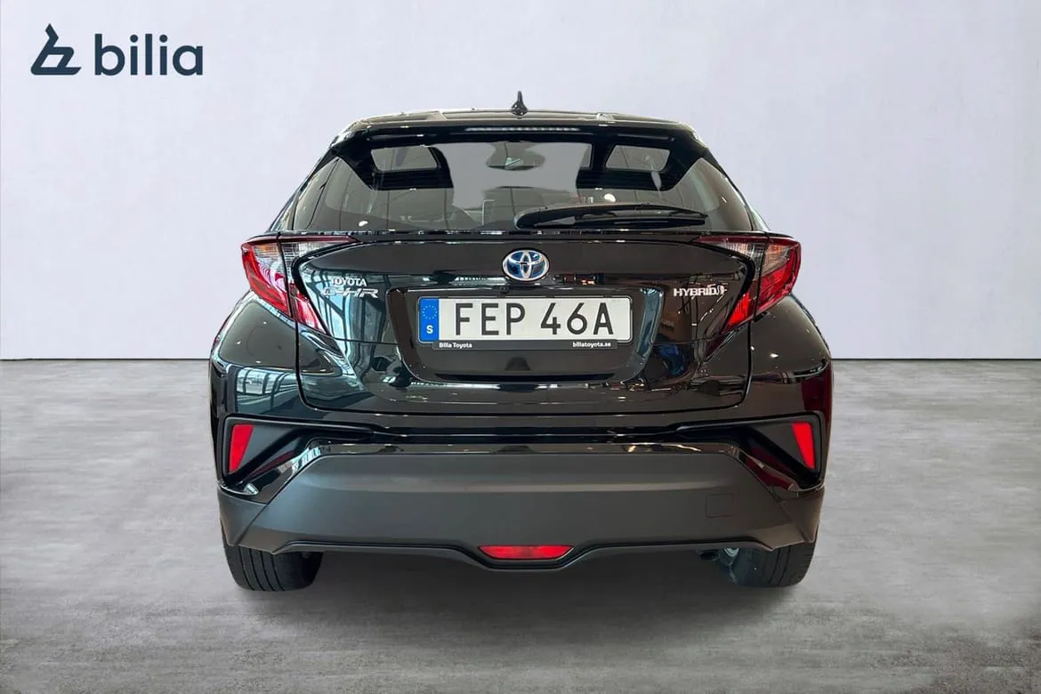 Vehicle image 8