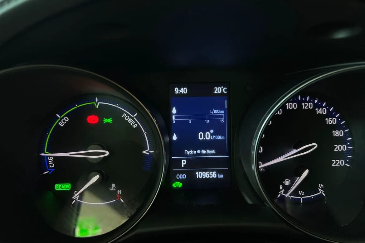 Vehicle image 30