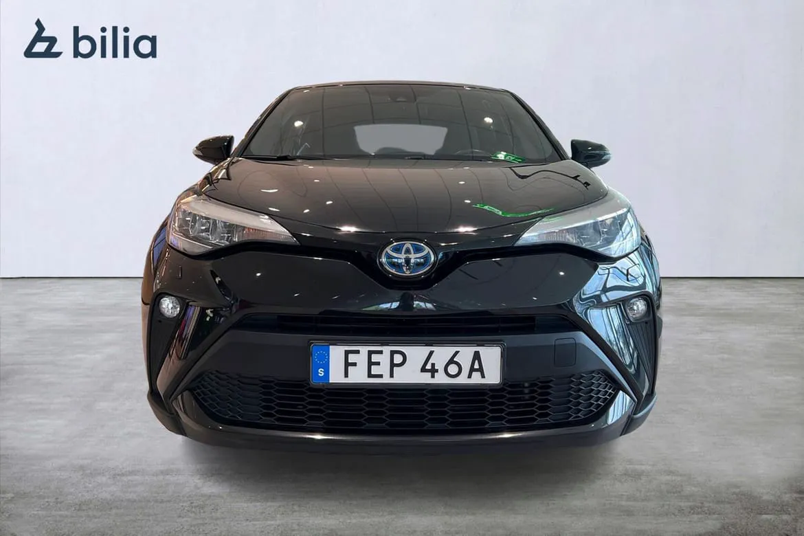 Vehicle image 10