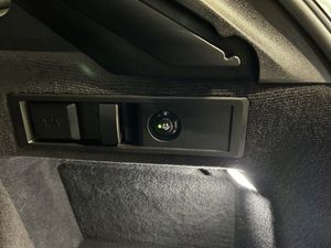 BMW 330 bild 17