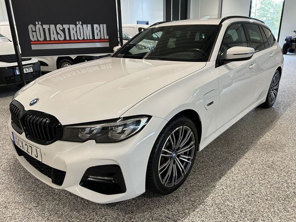 BMW 330 e Touring 292hk M Sport/Drag,Cockpit,mm - 2022