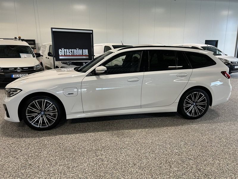 BMW 330 bild 9