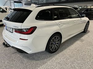 BMW 330 bild 4