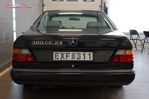 Mercedes E300 bild 4
