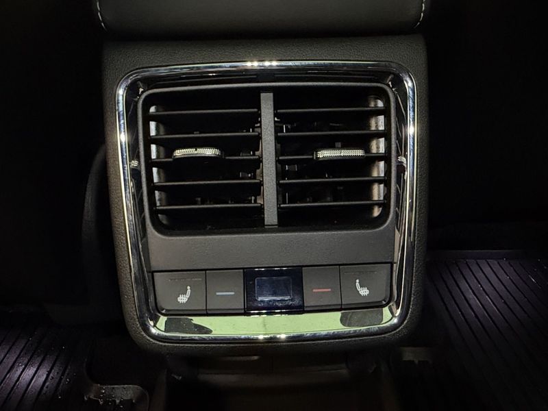 Skoda Enyaq bild 24