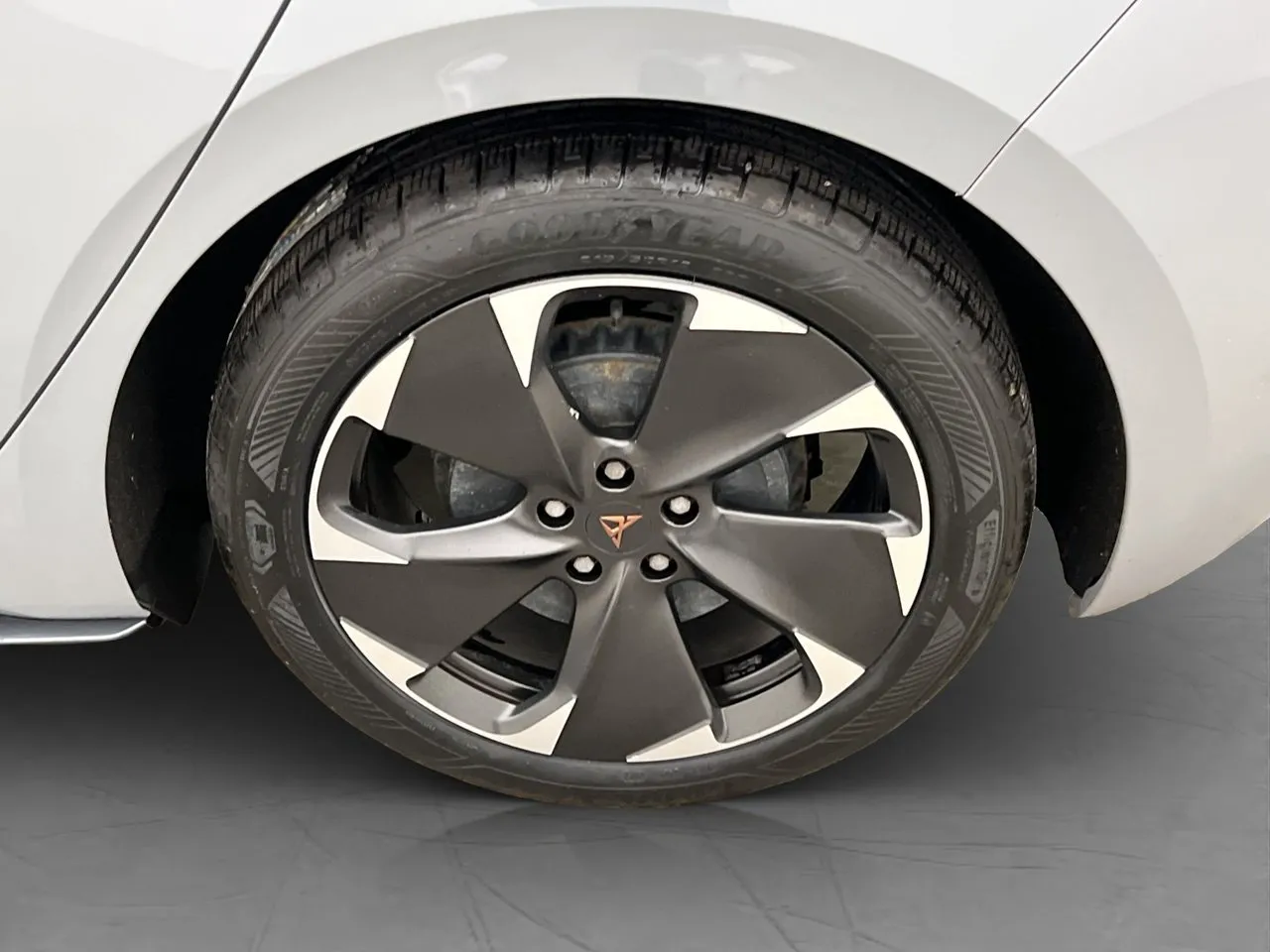 Vehicle image 31