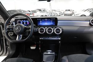 Mercedes CLA200 bild 13