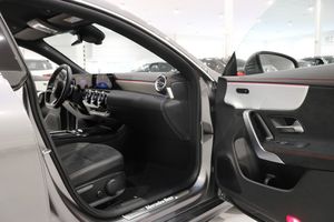 Mercedes CLA200 bild 11