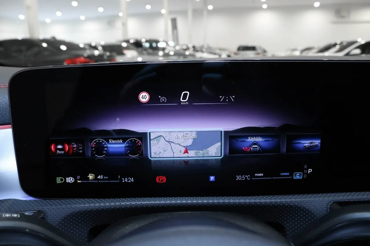 Vehicle image 30
