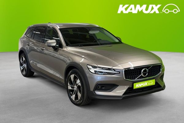 Volvo V60 Cross Country B4 AWD Geartronic 197hk Värmare H/K Kamera Drag BLIS - 2021