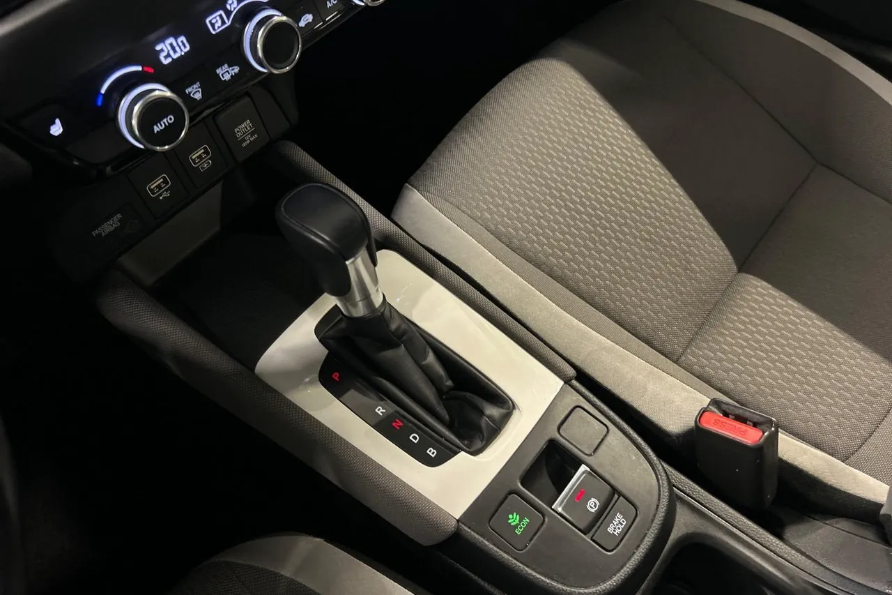 Vehicle image 22