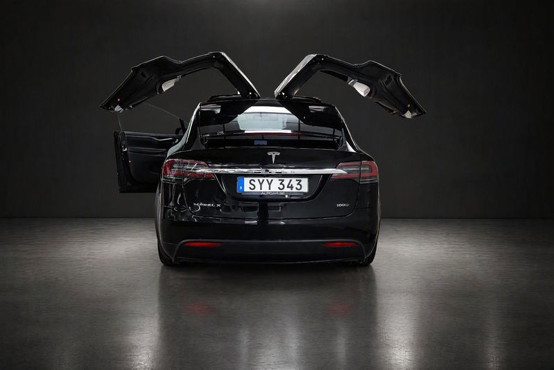 Tesla Model X bild 20