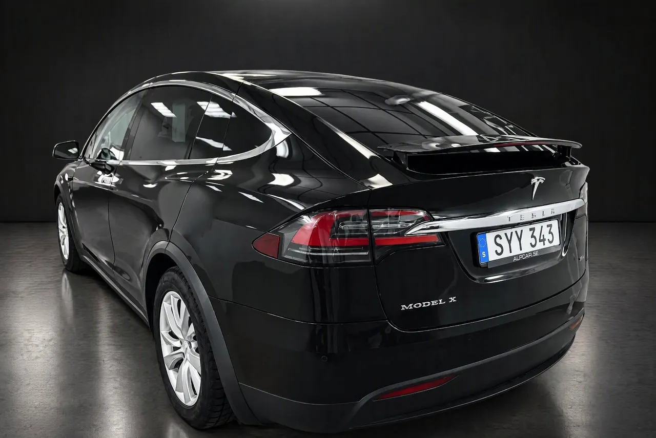 Tesla Model X bild 21