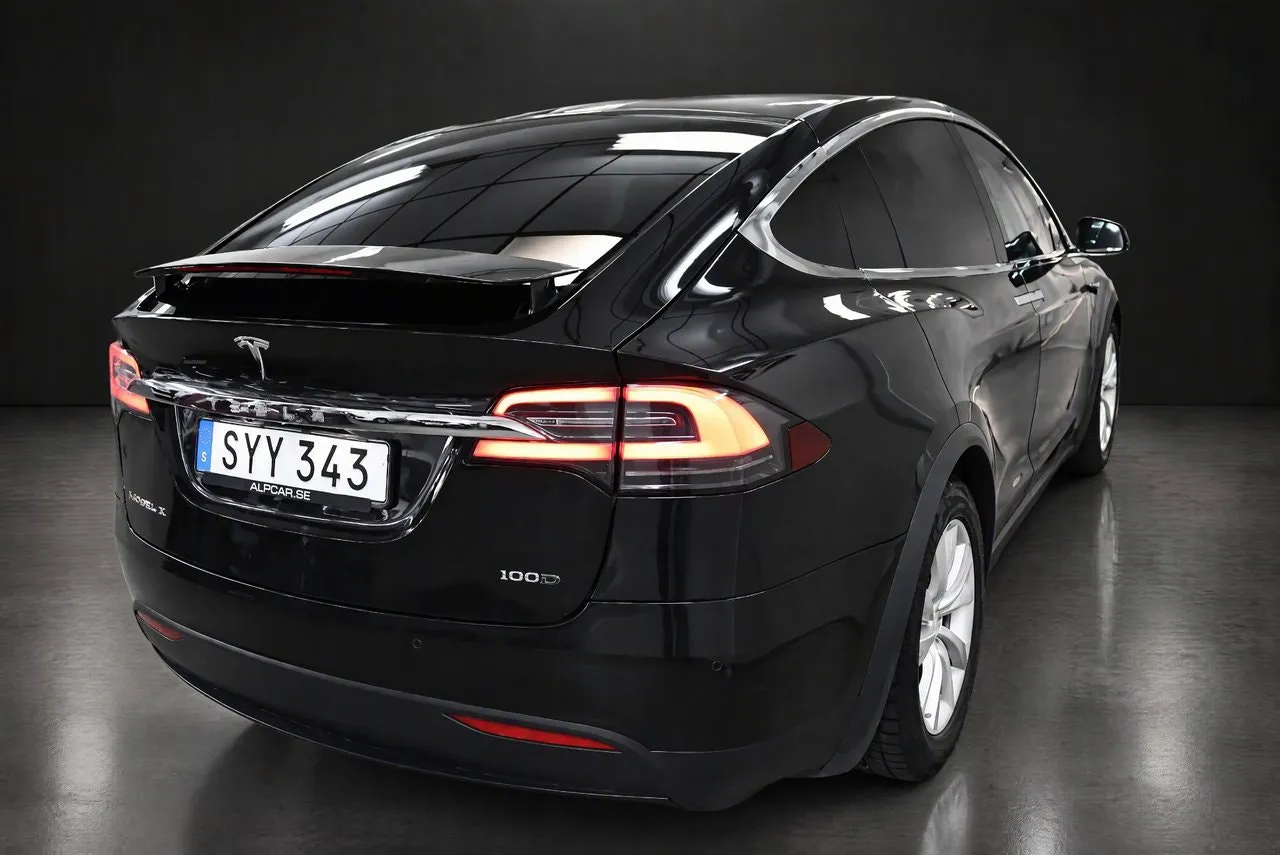 Tesla Model X bild 18