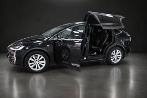 Tesla Model X bild 22