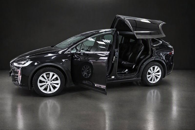 Tesla Model X bild 22