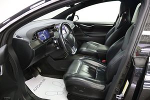 Tesla Model X bild 8