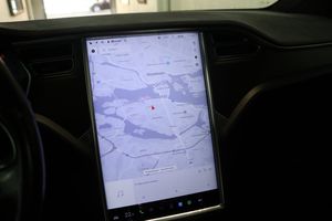 Tesla Model X bild 33