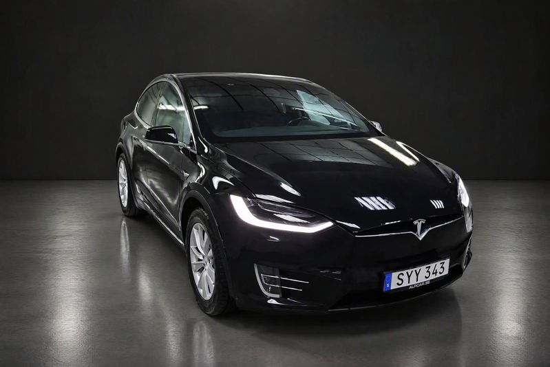 Tesla Model X bild 17