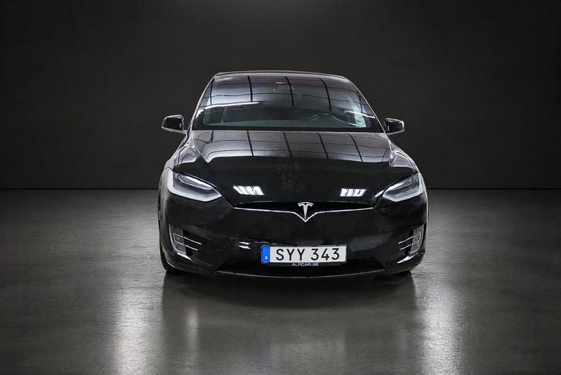 Tesla Model X bild 16