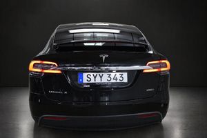Tesla Model X bild 19