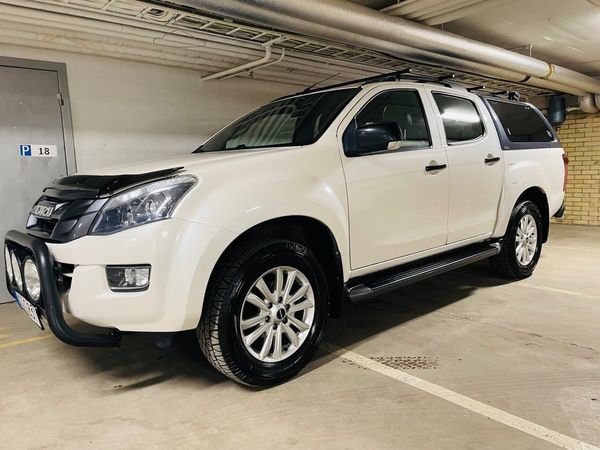 Isuzu D-Max Crew Cab 2.5 4WD Skinn Kåpa - 2016