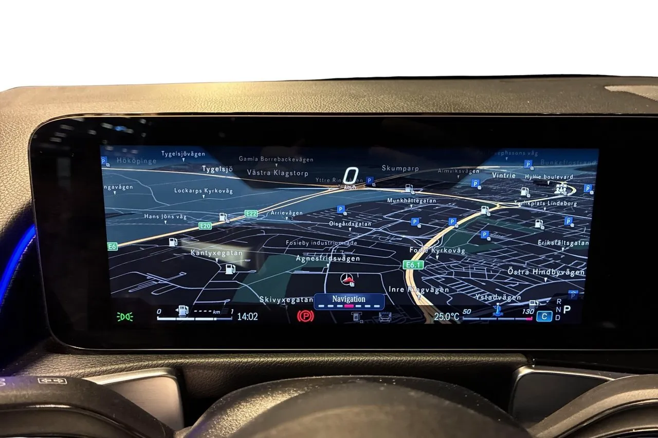 Vehicle image 21