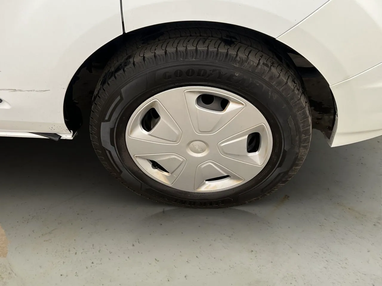 Vehicle image 30