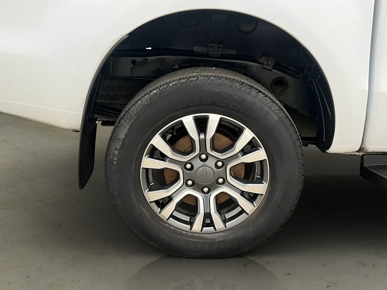 Vehicle image 33
