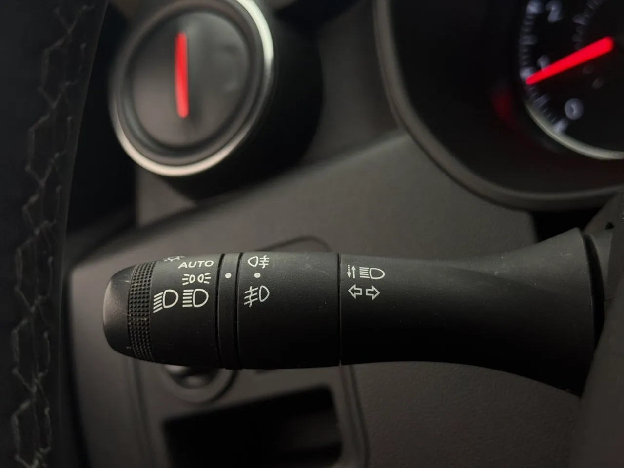 Vehicle image 26