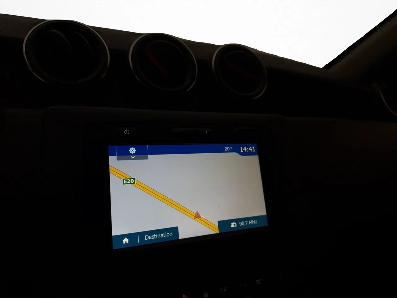 Vehicle image 18