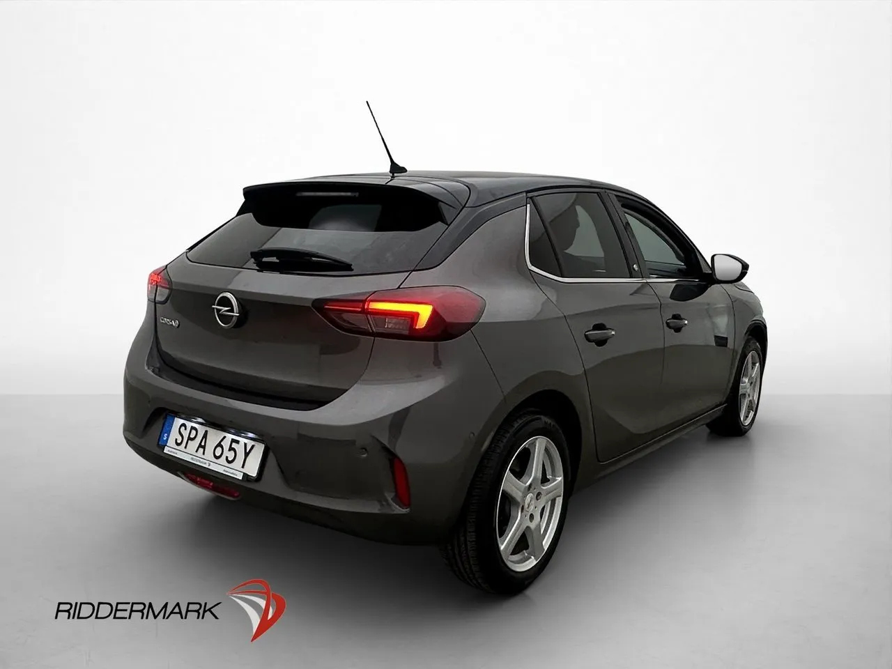 Vehicle image 8