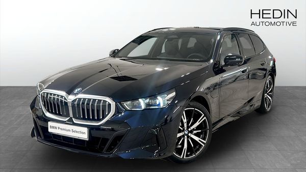 BMW 530 e xDrive Touring FRIA Vinterhjul M Sport Business B&W 360 - 2026