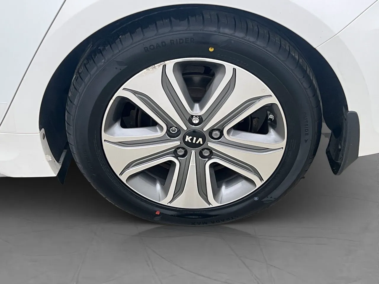 Vehicle image 36