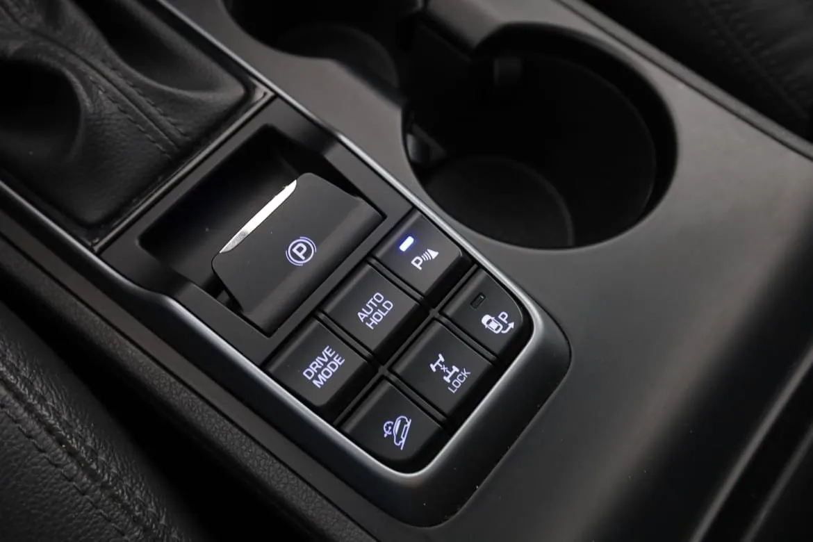 Vehicle image 28