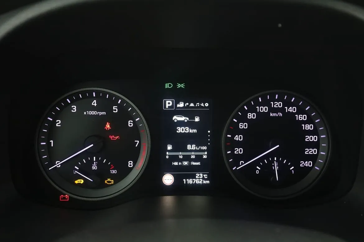 Vehicle image 19