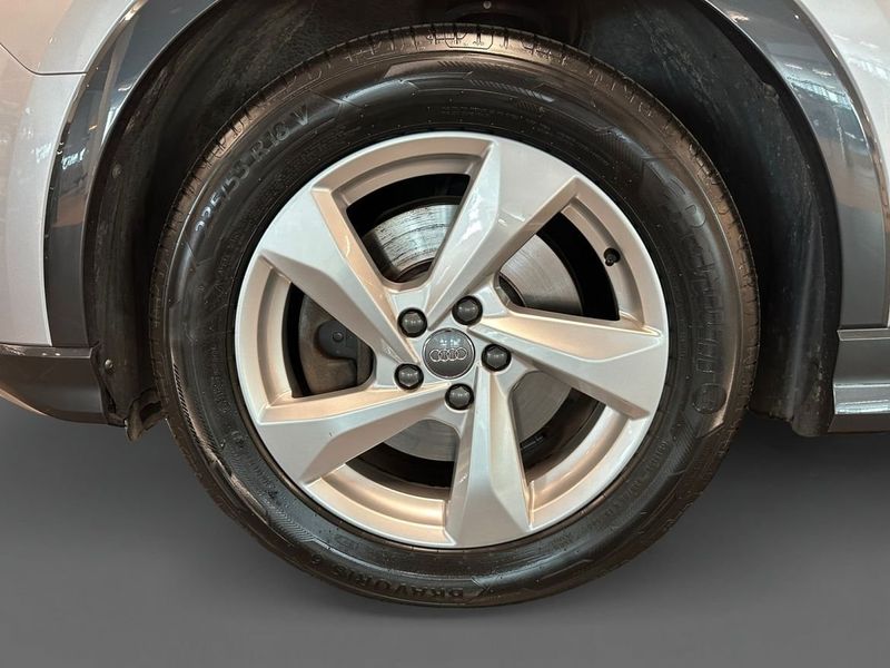 Audi Q3 bild 14
