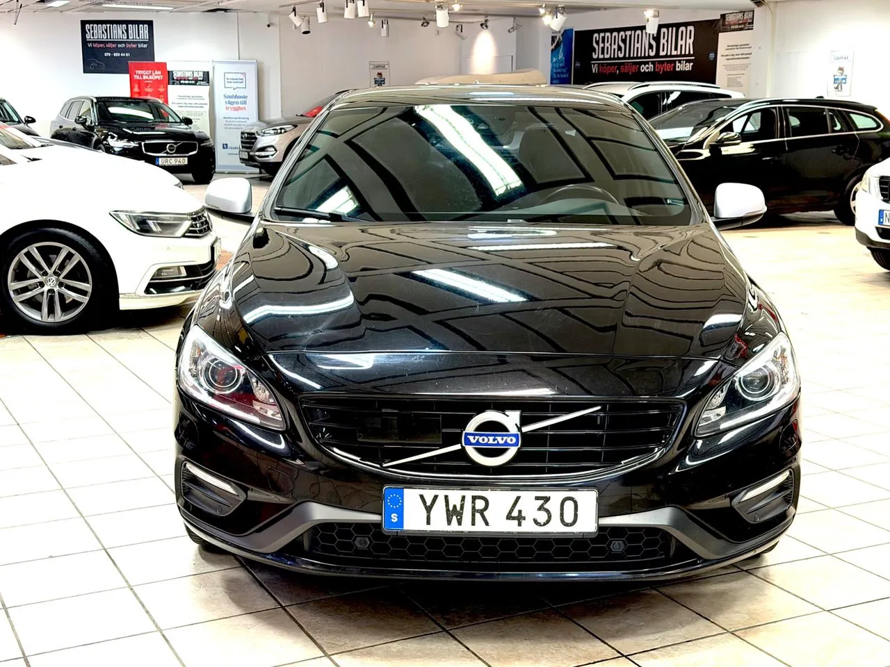 Vehicle image 6