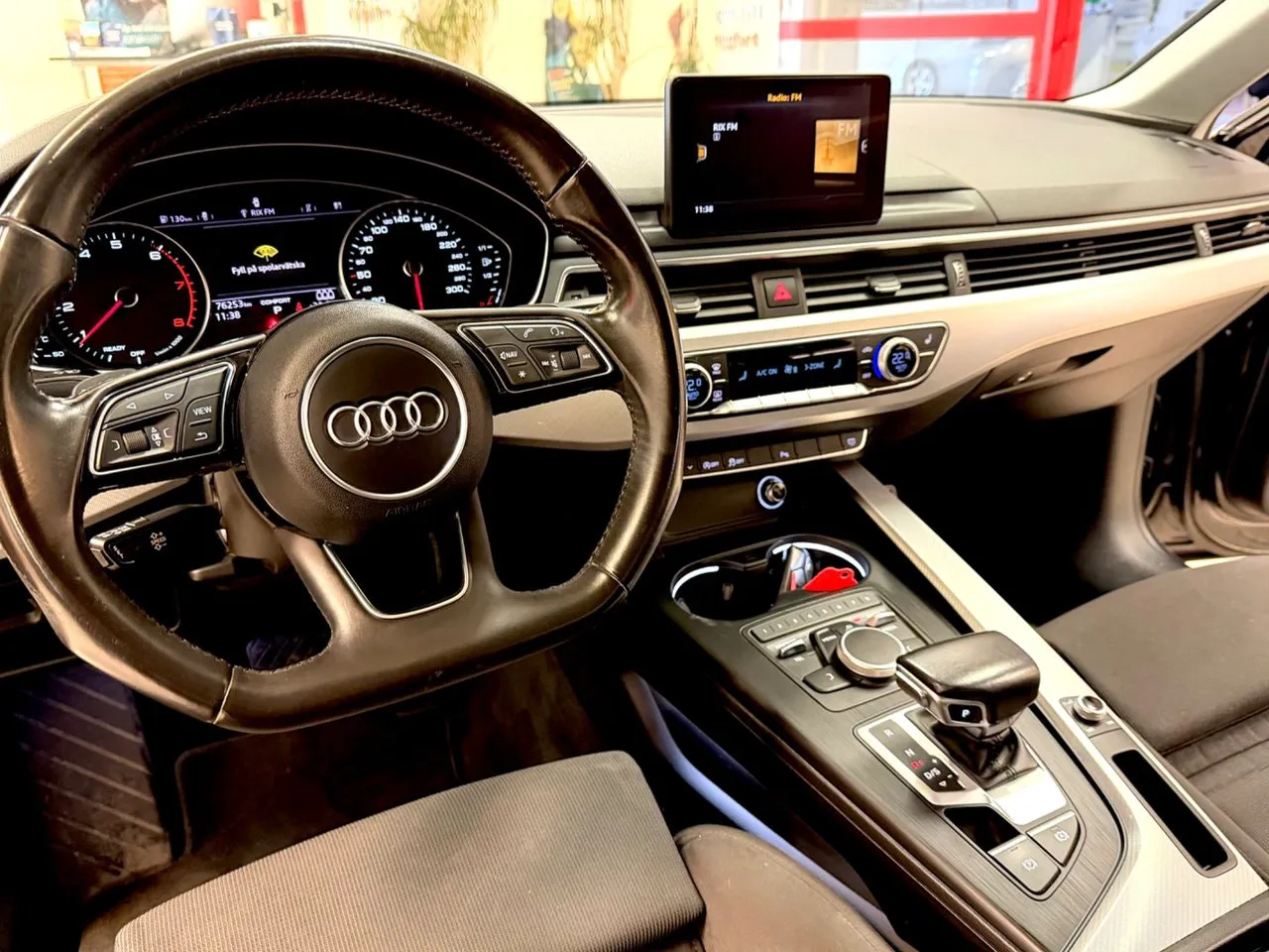 Vehicle image 9