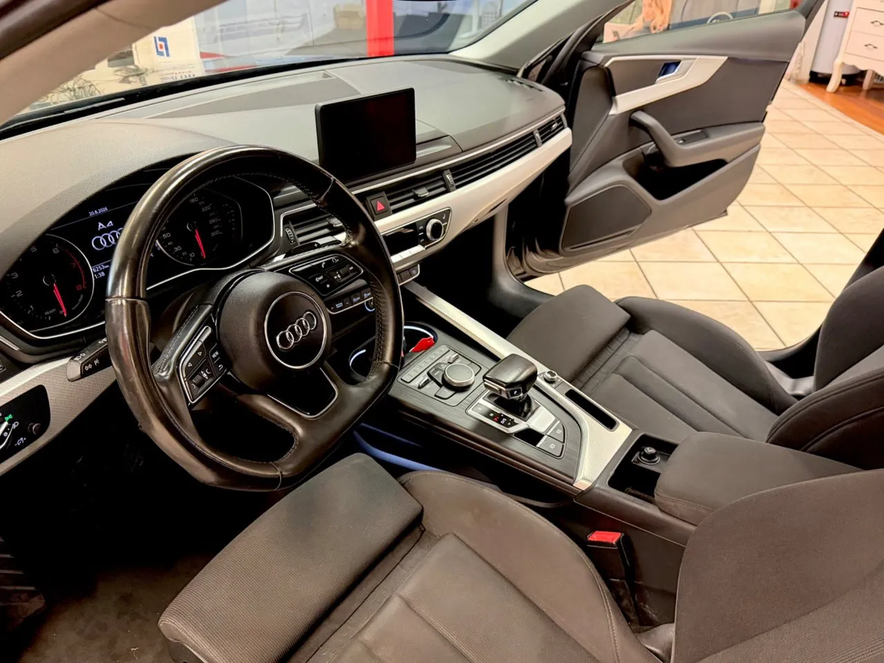 Vehicle image 8