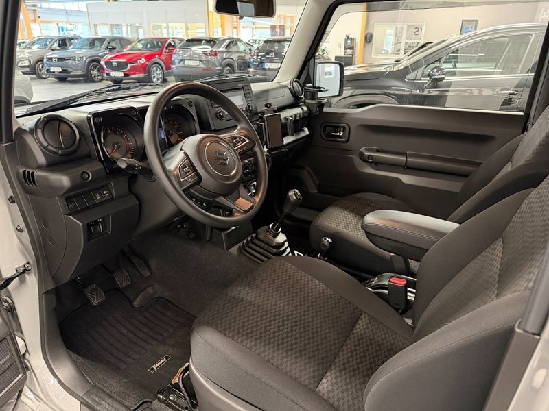 Suzuki Jimny bild 5